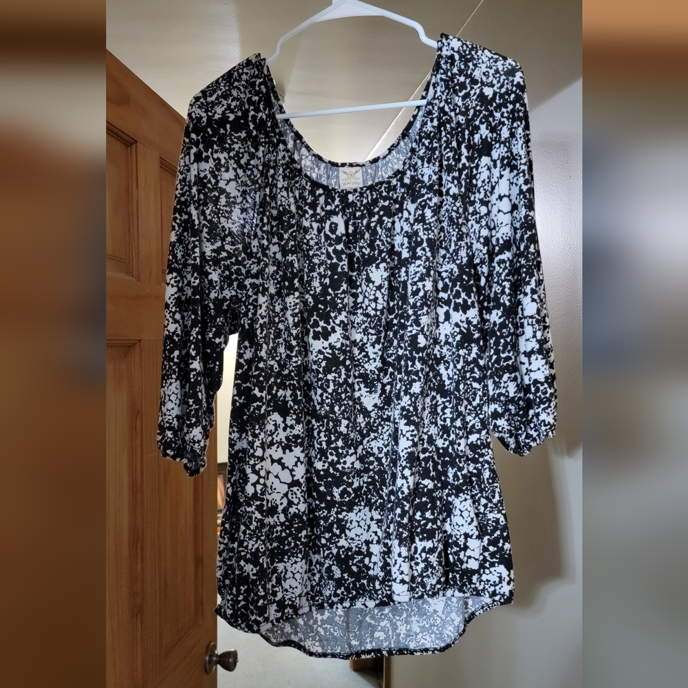 Faded Glory Women's Blouse Size 2X (18W-20W